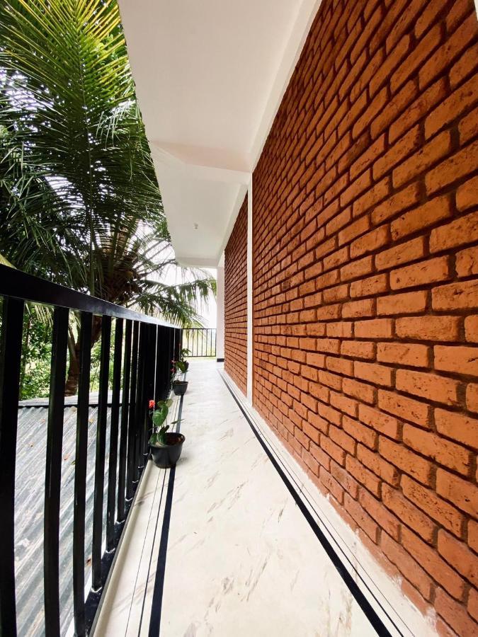 אלה Adam'S Apple Homestay מראה חיצוני תמונה