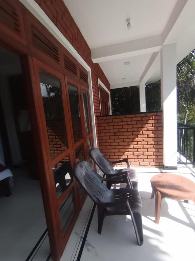 אלה Adam'S Apple Homestay מראה חיצוני תמונה