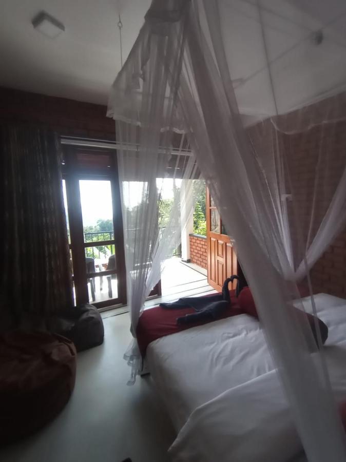 אלה Adam'S Apple Homestay מראה חיצוני תמונה