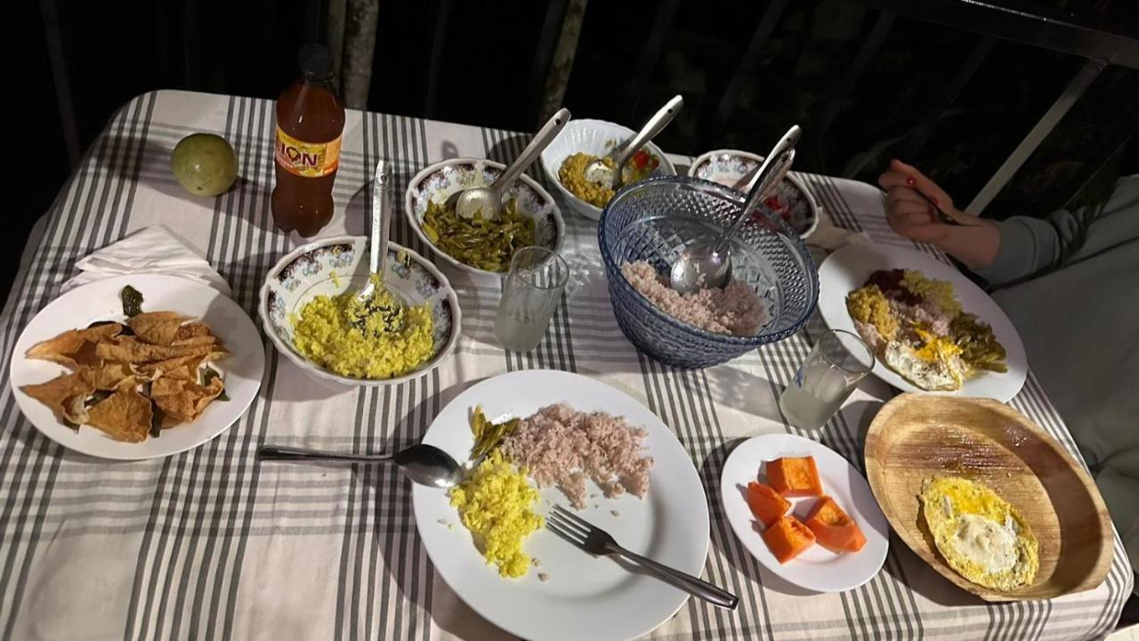 אלה Adam'S Apple Homestay מראה חיצוני תמונה