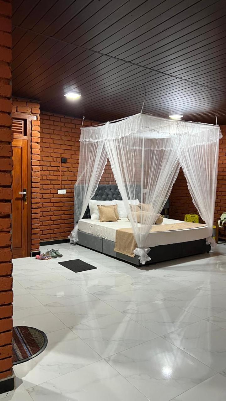 אלה Adam'S Apple Homestay מראה חיצוני תמונה